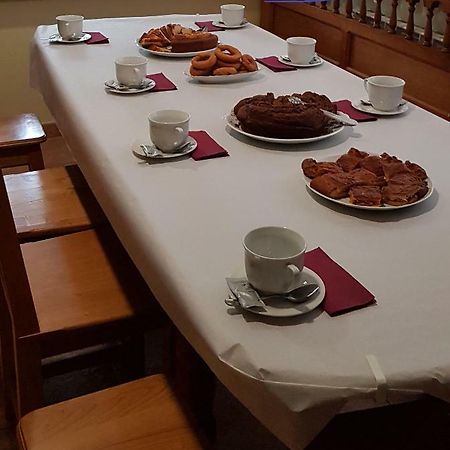 Hotel Ana Кангас дел Нарсеа Екстериор снимка